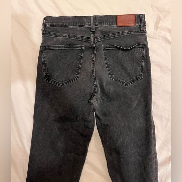 High Riser Skinny Skinny Jeans in Atlantic Distressed Black - Picture 4 of 6